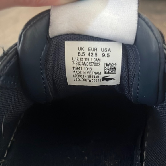 Men’s Lacoste runners size 9.5 USA. Lightly worn. - Picture 5 of 5